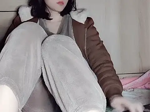 Snapshot of Pink_cream chatting on February 7, 3:52 pm Pink cream online show from February 7, 3:52 pm