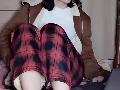 Snapshot of Pink_cream chatting on February 8, 3:31 pm Pink cream online show from February 8, 3:31 pm