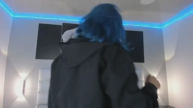 Snapshot of sofi_bakerr chatting on December 15, 11:36 am sofi bakerr online show from December 15, 11:36 am