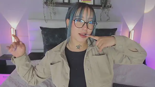 Snapshot of sofi_bakerr chatting on January 9, 11:35 am sofi bakerr online show from January 9, 11:35 am