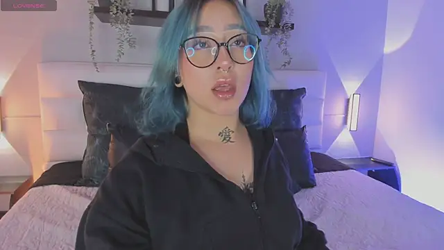 Snapshot of sofi_bakerr chatting on January 14, 11:49 am sofi bakerr online show from January 14, 11:49 am