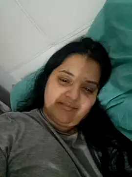 sarahhh1987 online show from February 25, 6:17 pm