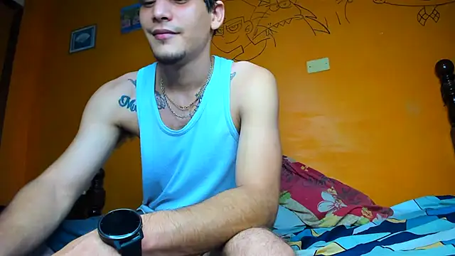 Snapshot of guy_master chatting on July 8, 9:41 pm guy master online show from July 8, 9:41 pm