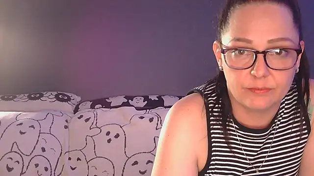 TearYouApart69 online show from April 25, 1:41 pm