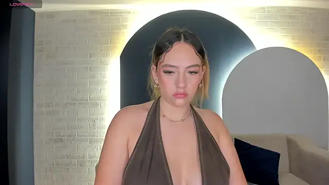 BellaRose X online show from March 31, 4:46 am