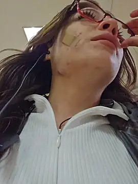 Snapshot of mmmVirginia chatting on October 24, 6:59 pm mmmVirginia online show from October 24, 6:59 pm