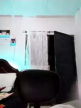 lunanataly online show from January 3, 9:36 pm