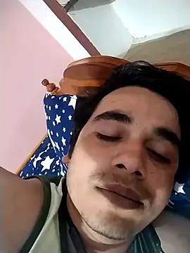 Snapshot of roadtucker123 chatting on March 14, 5:24 pm roadtucker123 online show from March 14, 5:24 pm