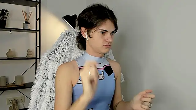 little femb0y online show from February 7, 11:14 am