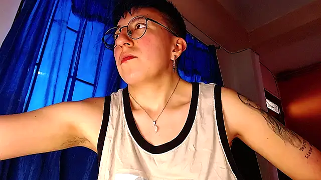 Snapshot of Sexyboy_666 chatting on October 6, 6:38 pm Sexyboy 666 online show from October 6, 6:38 pm