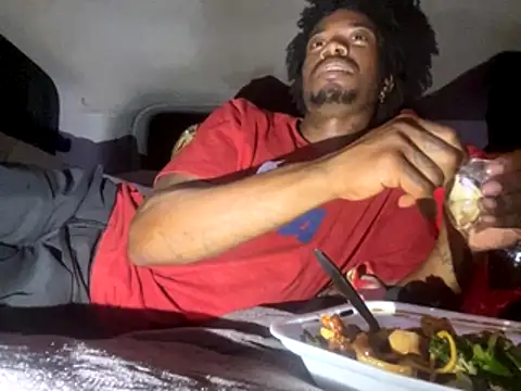 Snapshot of SlimeCrownzOut5 chatting on October 26, 3:23 am SlimeCrownzOut5 online show from October 26, 3:23 am