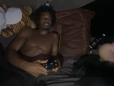 Snapshot of SlimeCrownzOut5 chatting on November 19, 6:02 am SlimeCrownzOut5 online show from November 19, 6:02 am