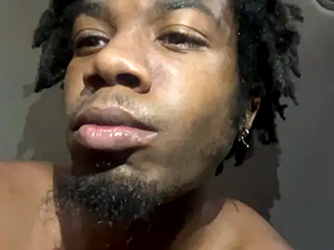 Snapshot of SlimeCrownzOut5 chatting on December 18, 5:19 pm SlimeCrownzOut5 online show from December 18, 5:19 pm