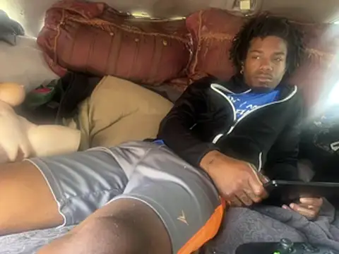 SlimeCrownzOut5 online show from February 16, 5:53 pm