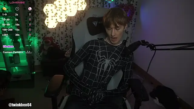 twinkben online show from September 11, 7:36 pm