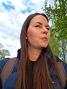 NoraDevot online show from April 21, 4:45 pm