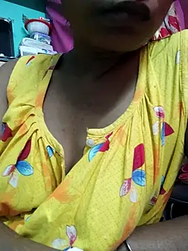 Snapshot of Bengoli--bhabhi chatting on February 26, 8:37 am Bengoli--bhabhi online show from February 26, 8:37 am