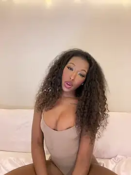 princesslola666 online show from January 12, 3:07 am