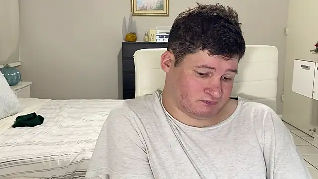 Snapshot of Lorenzo_hernandez chatting on December 1, 9:37 pm Lorenzo hernandez online show from December 1, 9:37 pm