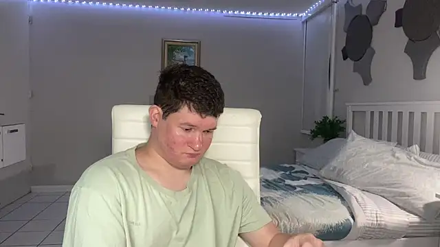 Snapshot of Lorenzo_hernandez chatting on January 14, 11:37 pm Lorenzo hernandez online show from January 14, 11:37 pm