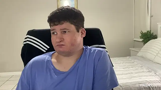 Snapshot of Lorenzo_hernandez chatting on January 18, 9:34 pm Lorenzo hernandez online show from January 18, 9:34 pm