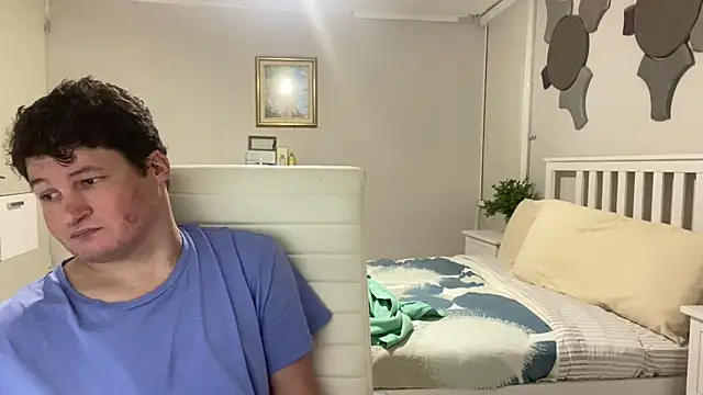 Snapshot of Lorenzo_hernandez chatting on February 19, 10:09 pm Lorenzo hernandez online show from February 19, 10:09 pm