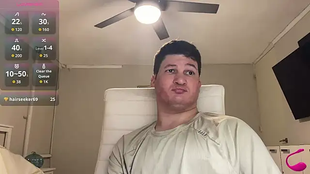 Snapshot of Lorenzo_hernandez chatting on October 1, 9:10 pm Lorenzo hernandez online show from October 1, 9:10 pm