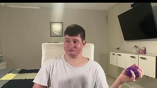 Snapshot of Lorenzo_hernandez chatting on November 12, 7:57 pm Lorenzo hernandez online show from November 12, 7:57 pm