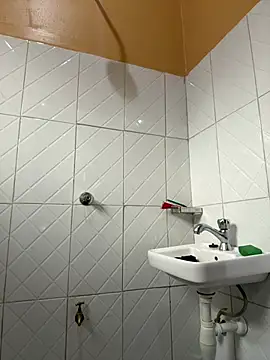 Snapshot of JemaimaPrincess chatting on February 27, 4:45 am JemaimaPrincess online show from February 27, 4:45 am