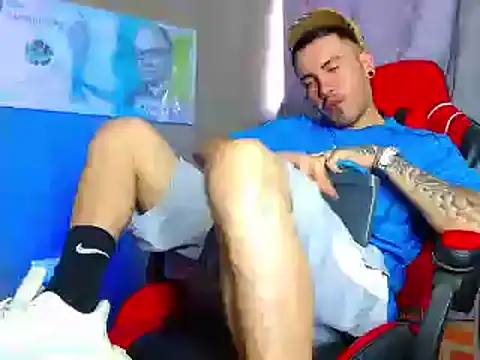 smoker445 online show from March 8, 7:53 pm