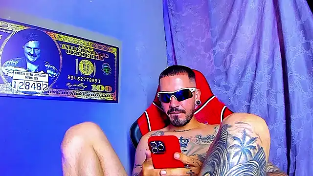 smoker445 online show from October 25, 8:36 pm