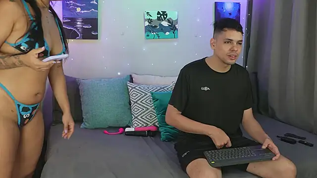 Snapshot of Cleoanubis- chatting on October 21, 9:43 am Cleoanubis- online show from October 21, 9:43 am