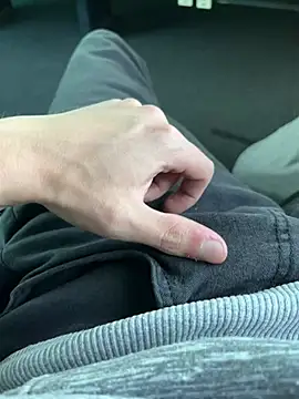 elatus0206 online show from April 29, 4:22 pm