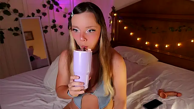 Ayra Lust online show from November 6, 11:04 pm