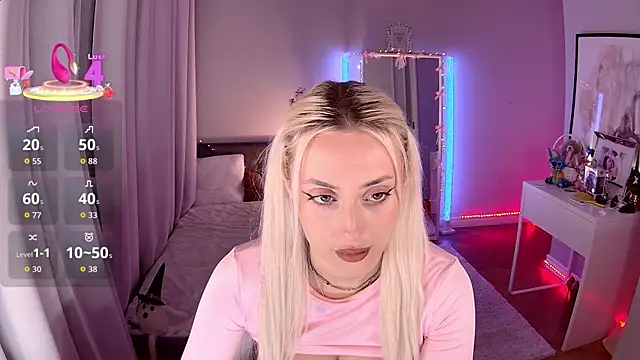 LoryWood online show from November 27, 3:58 pm