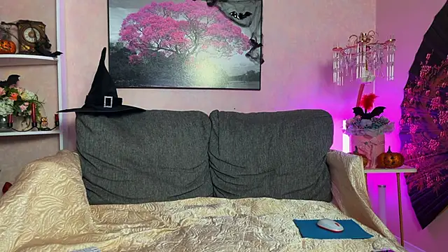 Selena Sweetie online show from October 17, 2:41 pm