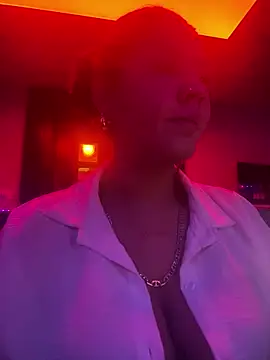 andreinitahg online show from December 19, 11:03 pm