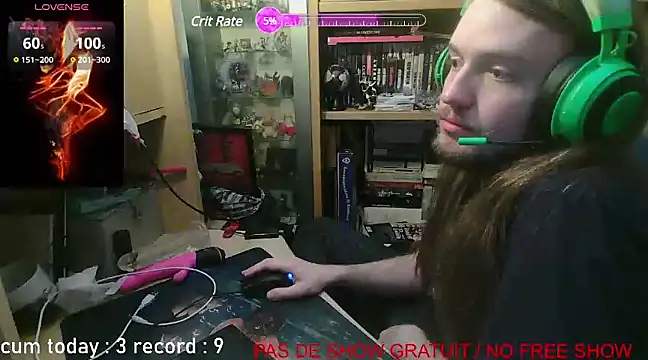 nicolasdumand21 online show from December 13, 7:53 pm