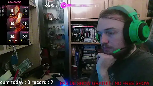 nicolasdumand21 online show from December 22, 10:04 pm