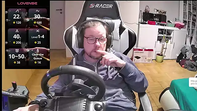 larsgessner30 online show from October 20, 9:15 pm