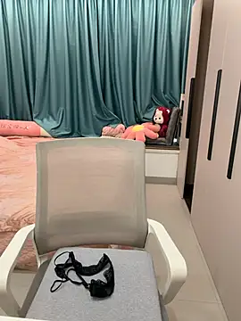 Snapshot of palzkybi123 chatting on February 6, 1:43 am palzkybi123 online show from February 6, 1:43 am