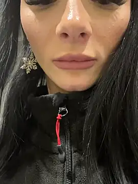 hrnxyygirl online show from December 14, 1:06 am