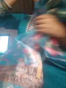 Snapshot of Simaran_bhabhi chatting on November 3, 1:19 am Simaran bhabhi online show from November 3, 1:19 am