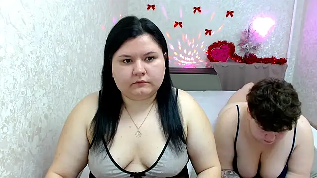 BeckyAndHellen online show from December 26, 10:59 am
