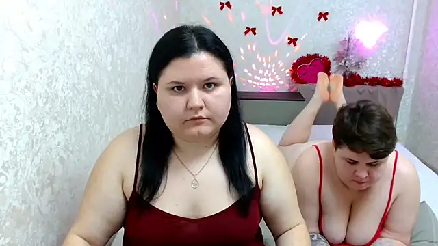 BeckyAndHellen online show from January 5, 4:06 pm