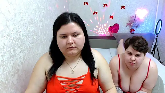 BeckyAndHellen online show from January 31, 8:43 pm