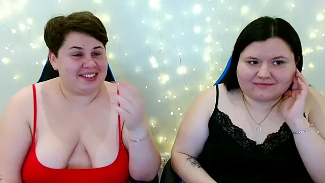 BeckyAndHellen online show from December 20, 9:44 pm