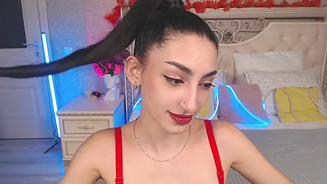 Snapshot of Lina_Robbins chatting on November 13, 4:00 am Lina Robbins online show from November 13, 4:00 am