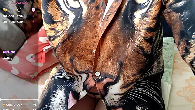 RoseStarr online show from October 17, 7:05 pm