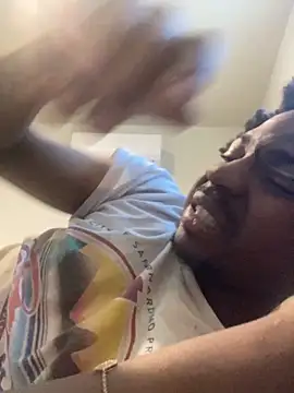 Snapshot of gaimov3r2024 chatting on November 7, 10:21 pm gaimov3r2024 online show from November 7, 10:21 pm